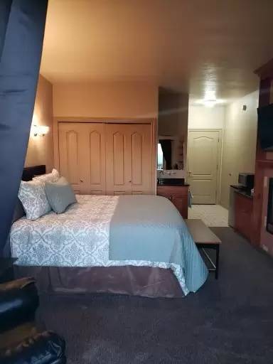 Main picture of 2560 Woodhill Way