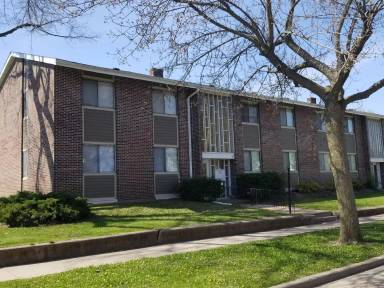 Main picture of 420 Lake Street - F