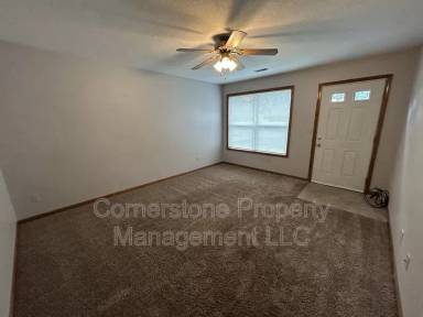 Main picture of 622-624 E 5th St