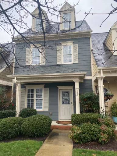 Main picture of 201 Old Grove Ln