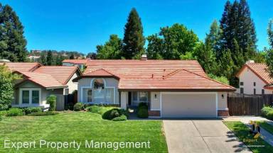 Main picture of 244 Silberhorn Dr