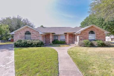 Main picture of 3223 Ellen Dr