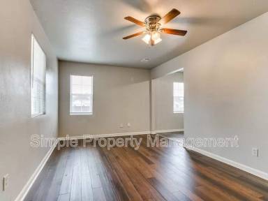 Main picture of 217 W Kittyhawk Dr