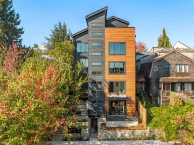 Main picture of 113 24th Ave E