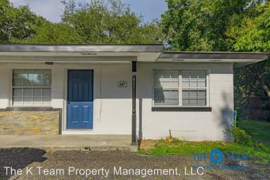 Main picture of 645 7th St NE