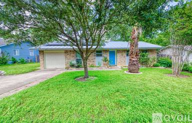 Main picture of 1004 Plymouth Dr