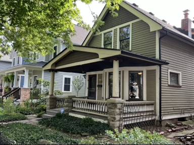 Main picture of 1872 W 47th St