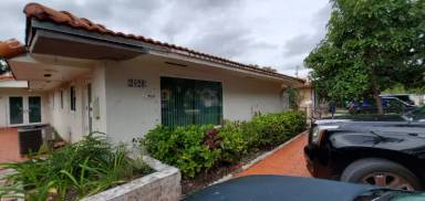 Main picture of 2928 SW 36th Ave