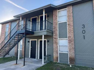 Main picture of 301 Erby Ave