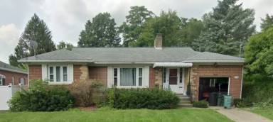 Main picture of 2219 Clark Ave