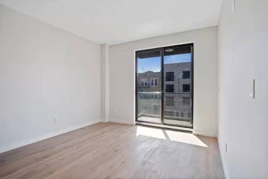 Main picture of 1433 31st Ave