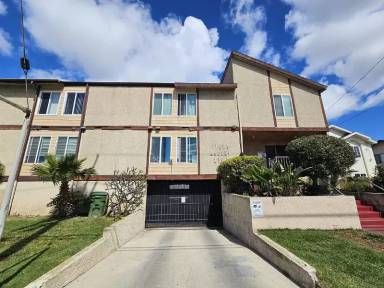 Main picture of 1350 N Marine Ave