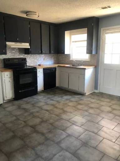 Main picture of 493 Stone Mountain St