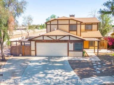 Main picture of 2590 W Elm Ave