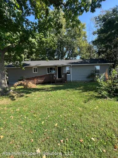 Main picture of 2232 N Weller Ave