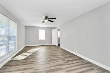 Main picture of 2429 Marlowe Ave