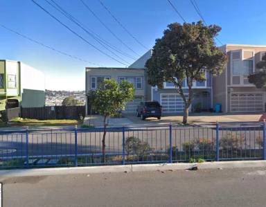 Main picture of 874 Jamestown Ave