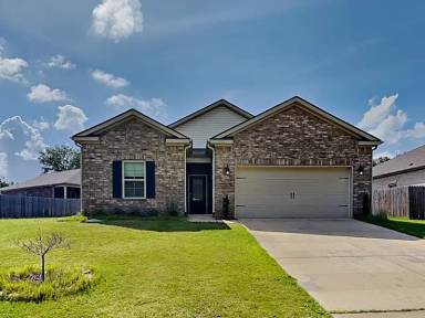 Main picture of 235 Vivian Way