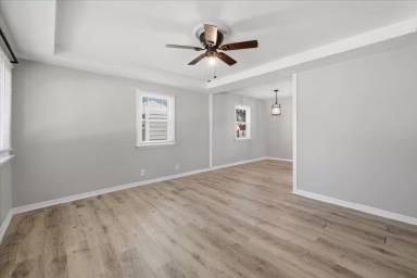 Main picture of 3057 Dawson St