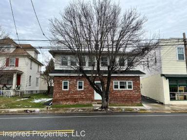 Main picture of 423 S Broadway