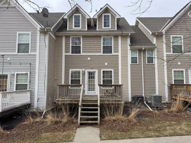 Main picture of 5911 N 166th Ct