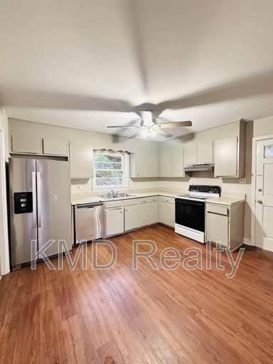 Main picture of 7616 Idlewild Rd