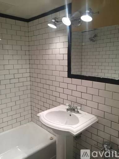 Main picture of 1375 N Washington St