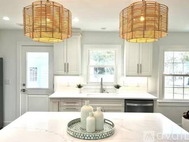 Main picture of 20 Vincent Dr