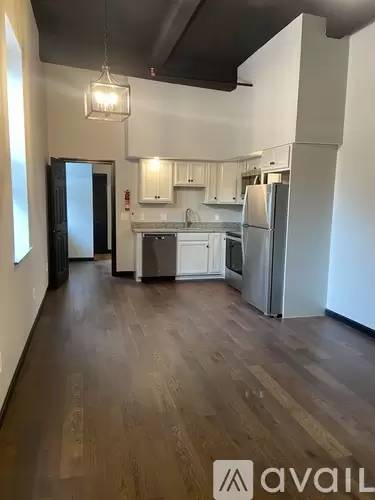 Main picture of 24 Beacon St