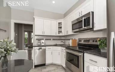 Main picture of 60 Bow St