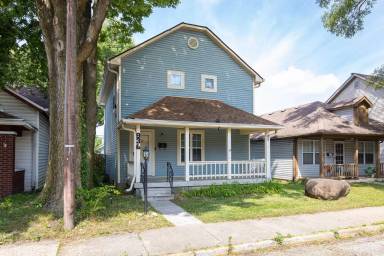 Main picture of 936 Camp St