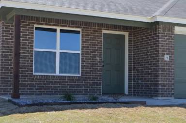 Main picture of 989 Cline Dr
