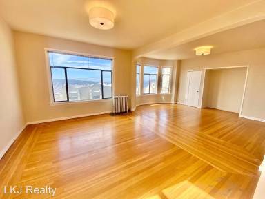 Main picture of 2460 Larkin St