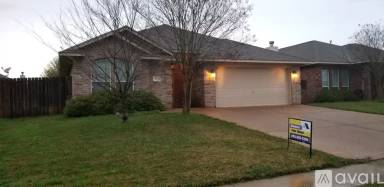 Main picture of 1015 Emerald Dove Ave