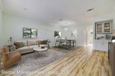 Main picture of 7463 Brompton St