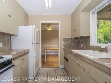 Main picture of 8818 SW Willow Ln