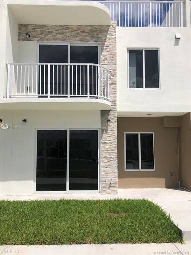 Main picture of 25869 SW 139th Path