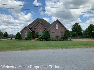 Main picture of 1717 Clover Dr