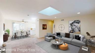 Main picture of 496 S Hill St
