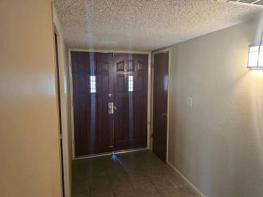 Main picture of 240 N Bollinger St