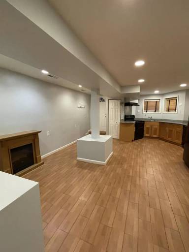 Main picture of 1437 East Capitol St SE - B