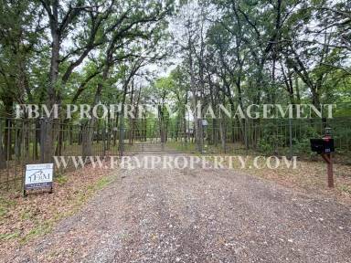 Main picture of 338 Post Oak Dr