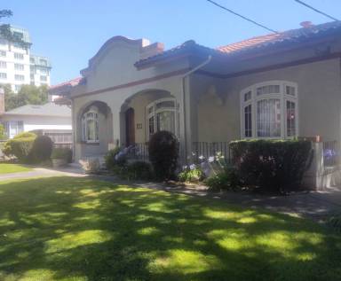 Main picture of 709 Laurel Ave