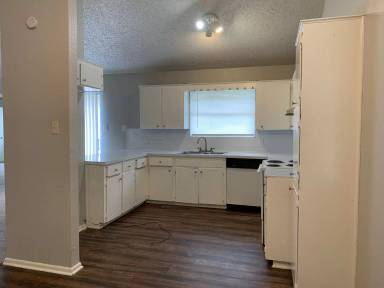 Main picture of 805 Orleans Dr
