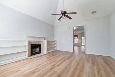 Main picture of 2118 Adkins Pl