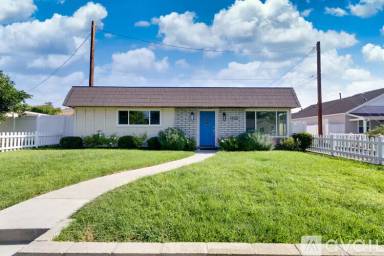 Main picture of 1138 N Valley St