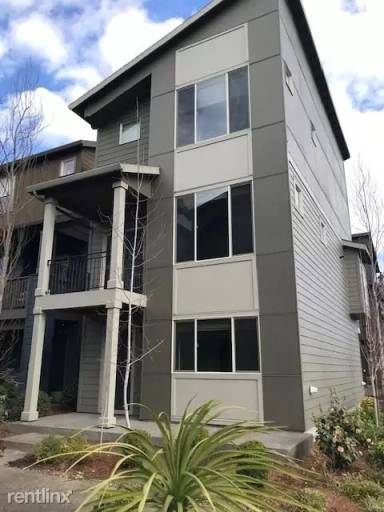 Main picture of 14225 SW Compass Dr