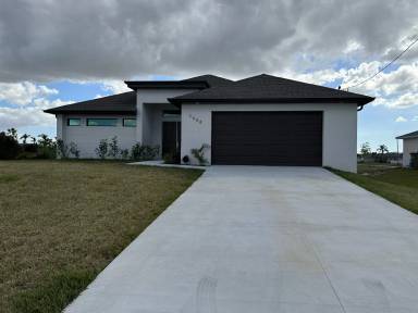 Main picture of 2458 NW 21st Ter