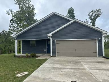 Main picture of 132 Schroer Rd