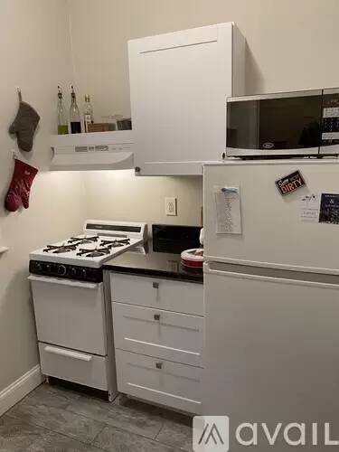 Main picture of 1189 Commonwealth Ave